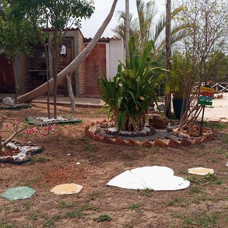 Camping E Pousada Tres Lagoas Hotel Luis Correia Exterior photo